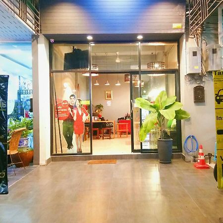 Hostel 108Beds Si Racha Zewnętrze zdjęcie