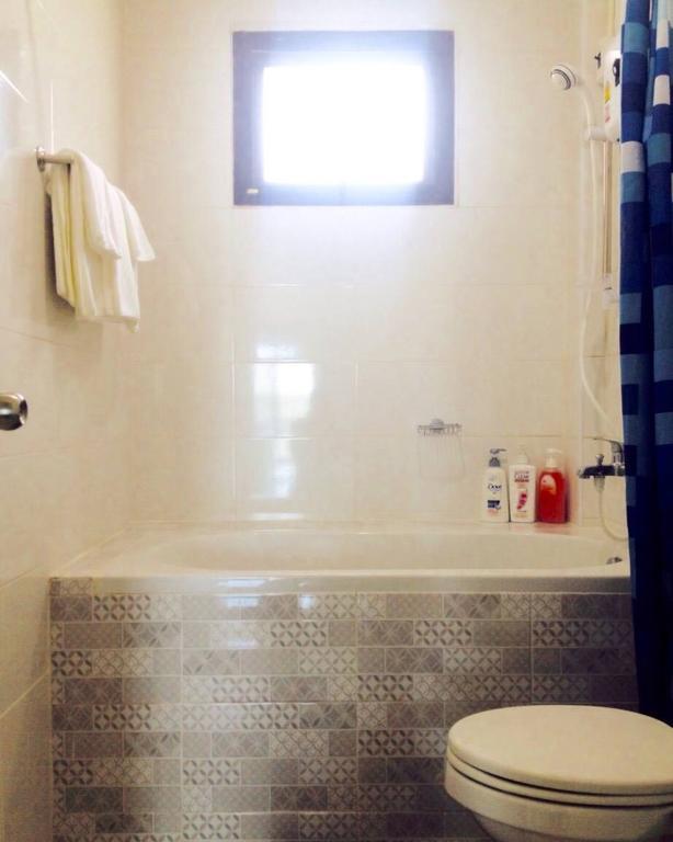 Hostel 108Beds Si Racha Zewnętrze zdjęcie