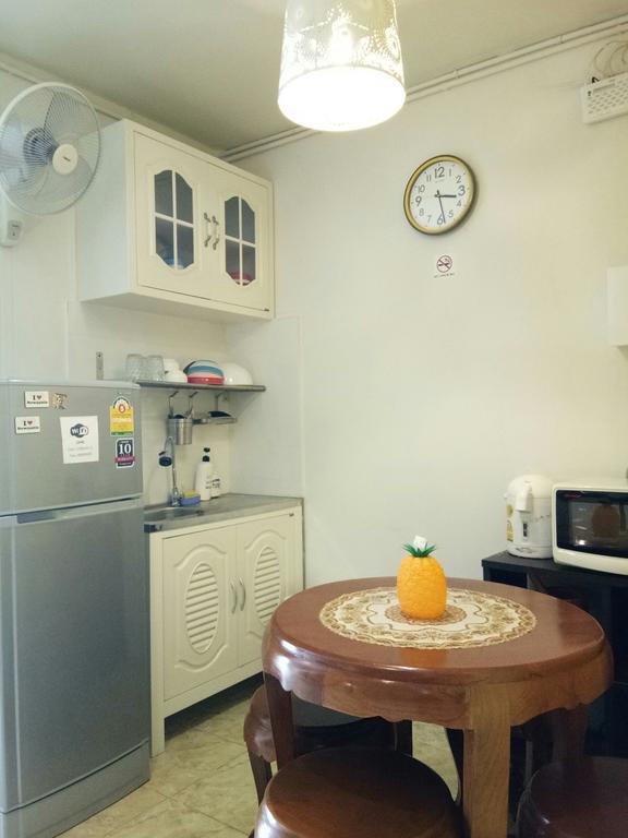 Hostel 108Beds Si Racha Zewnętrze zdjęcie
