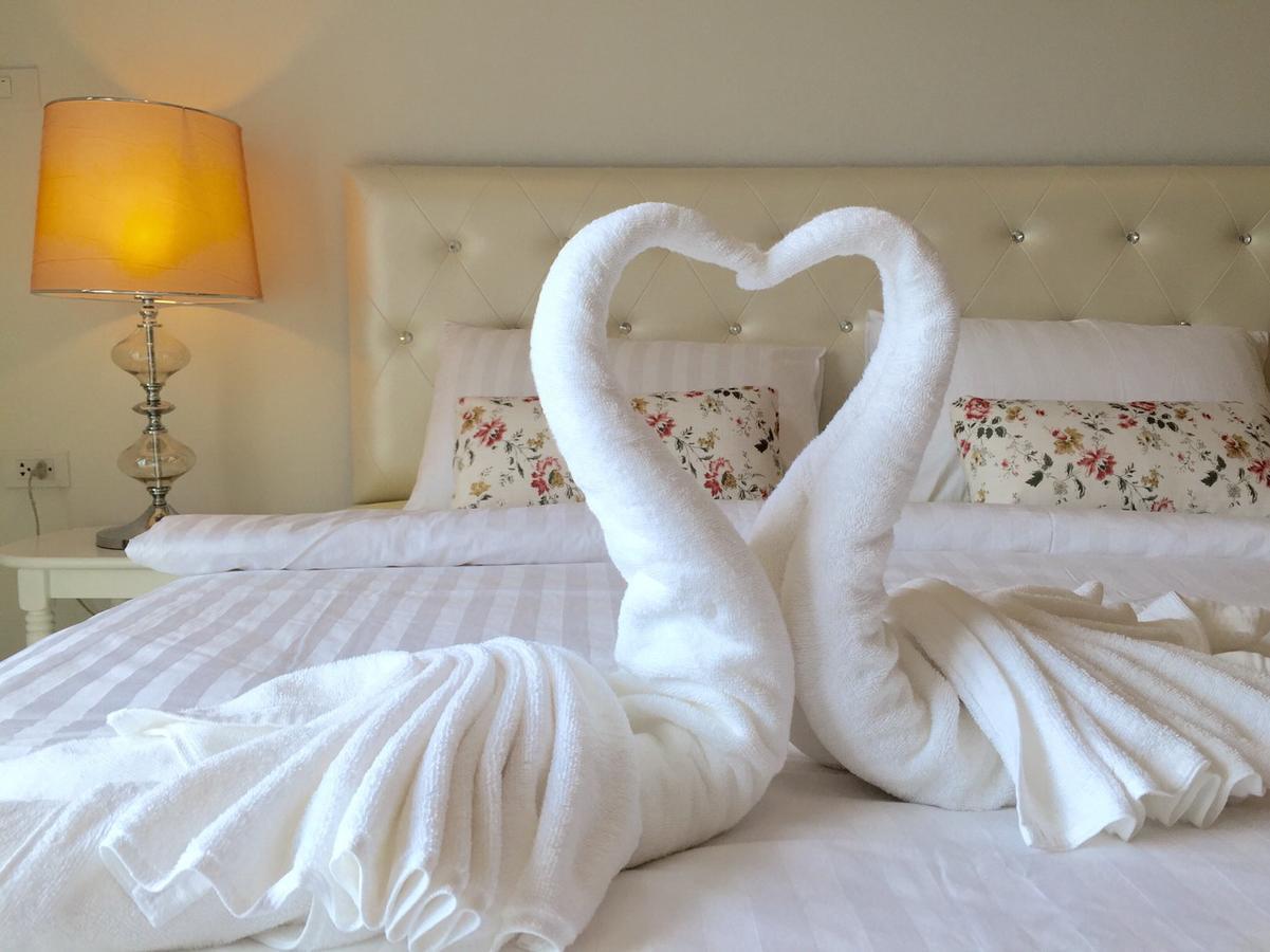 Hostel 108Beds Si Racha Zewnętrze zdjęcie